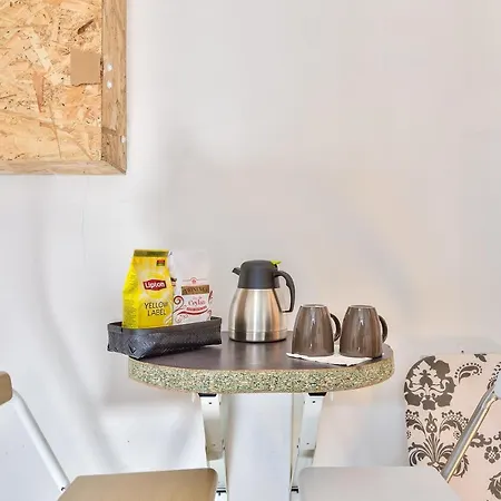 Bright Studio Just A Stone's Throw From The Bataclan Апартаменты